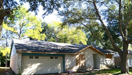 5850 Ludington Dr, Houston, TX 77035