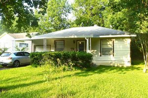 313 Center St, front house photo