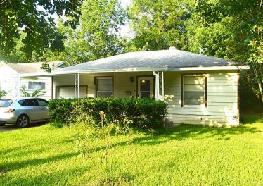 313 Center St, front house photo